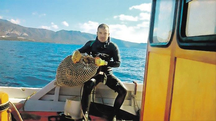 Έχει και η Κρήτη τα δικά της καλά σφουγγάρια Έχει και η Κρήτη τα δικά της καλά σφουγγάρια