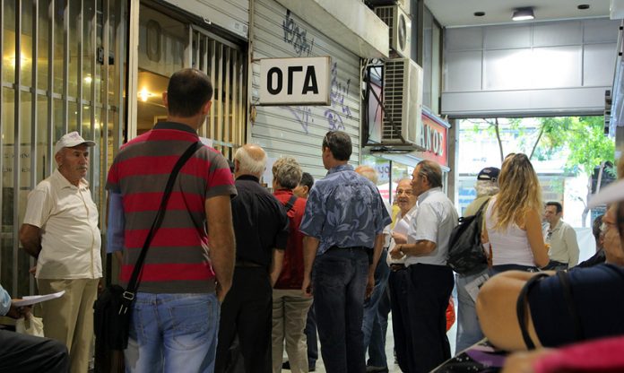 Στο τραπέζι η εξαίρεση του ΟΓΑ από το νέο υπερ-ταμείο ασφάλισης Στο τραπέζι η εξαίρεση του ΟΓΑ από το νέο υπερ-ταμείο ασφάλισης