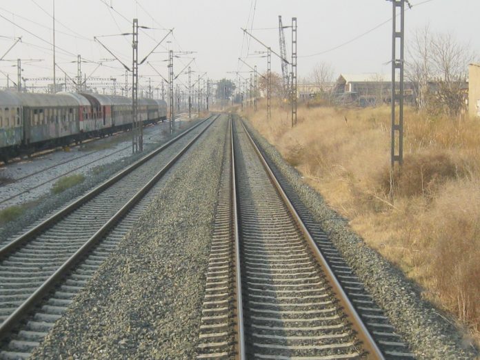 Πρόβλημα για τις εξαγωγές η έλλειψη σιδηροδρόμου Πρόβλημα για τις εξαγωγές η έλλειψη σιδηροδρόμου