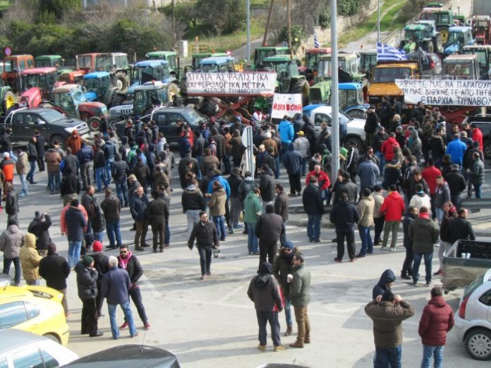 Αποστολή: Φωτορεπορτάζ και βίντεο από τα μπλόκα της Θεσσαλίας (Τέμπη – Νίκαια) Αποστολή: Φωτορεπορτάζ και βίντεο από τα μπλόκα της Θεσσαλίας (Τέμπη – Νίκαια)