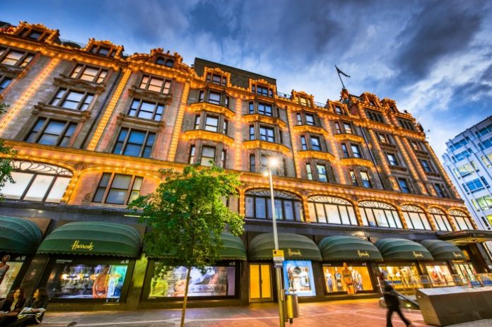 Το αρκαδικό μέλι των θεών που γλύκανε το Harrods Το αρκαδικό μέλι των θεών που γλύκανε το Harrods