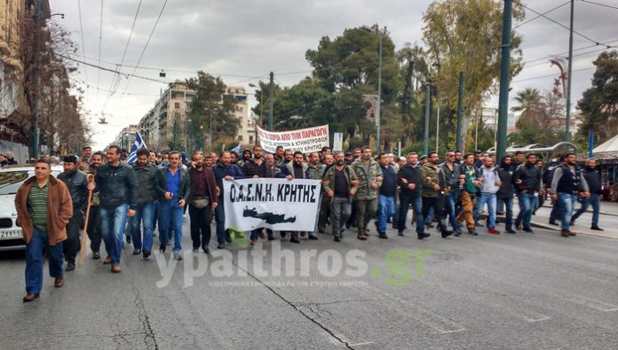 krhtikoi-korinthioi-agrotes Τέλος στην πολιορκία του ΥπΑΑΤ