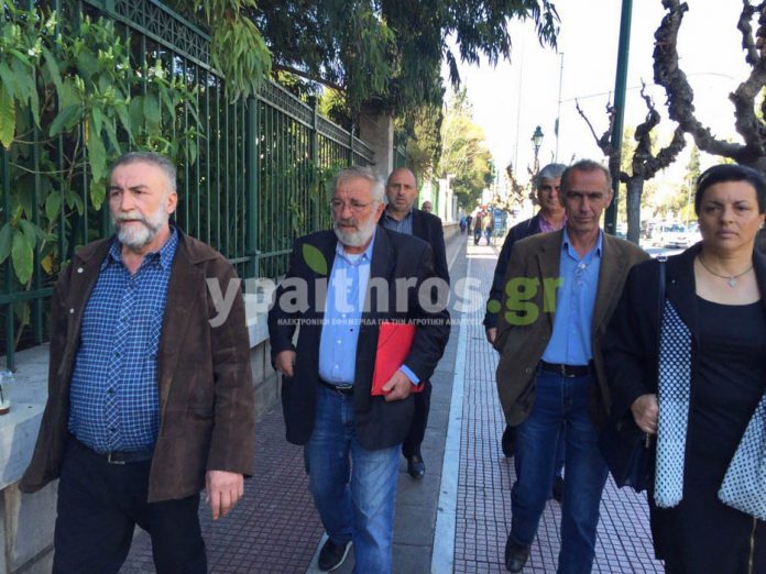 synantisi-maximou-mpoutas-tsipras (29) Αυτοί είναι οι 15 εκπρόσωποι των 69 μπλόκων που συναντώνται με τον Αλέξη Τσίπρα (φωτορεπορτάζ)
