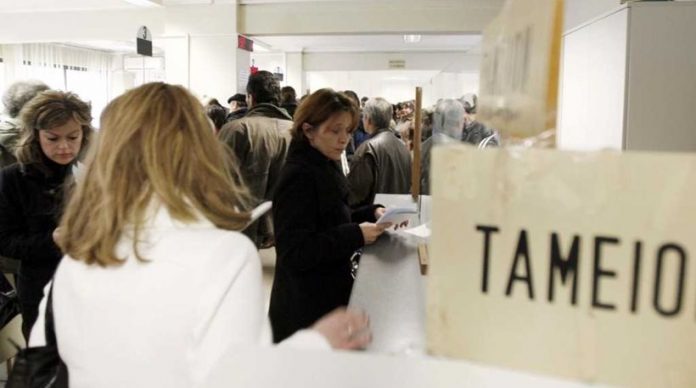 Δε χάνουν τη ρύθμιση των 100 δόσεων όσοι έχουν νέες οφειλές στα Ταμεία Δε χάνουν τη ρύθμιση των 100 δόσεων όσοι έχουν νέες οφειλές στα Ταμεία