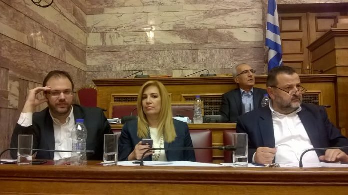 Φ. Γεννηματά: Τελευταία ευκαιρία για την κυβέρνηση Φ. Γεννηματά: Τελευταία ευκαιρία για την κυβέρνηση