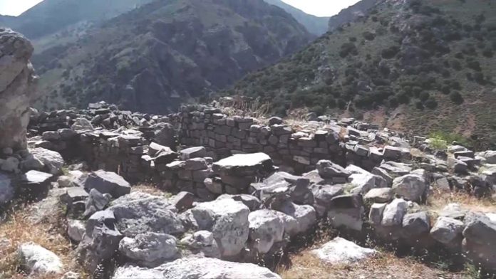 Ένα λιοτρίβι 2.700 χρόνων στον Αζοριά Λασιθίου Ένα λιοτρίβι 2.700 χρόνων στον Αζοριά Λασιθίου