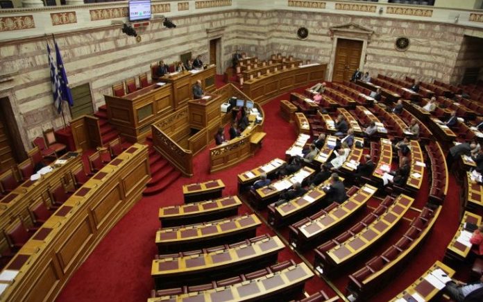 Ψηφίστηκε επί της Αρχής το επενδυτικό νομοσχέδιο Σταθάκη Ψηφίστηκε επί της Αρχής το επενδυτικό νομοσχέδιο Σταθάκη
