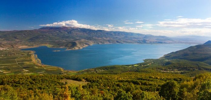 Φλώρινα: Συγκεντρώνουν υπογραφές για τη σωτηρία της λίμνης Βεγορίτιδας Φλώρινα: Συγκεντρώνουν υπογραφές για τη σωτηρία της λίμνης Βεγορίτιδας