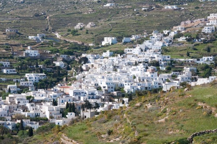 Πάρος: Ο τουρισμός χέρι – χέρι με την αγροτική παραγωγή Πάρος: Ο τουρισμός χέρι – χέρι με την αγροτική παραγωγή