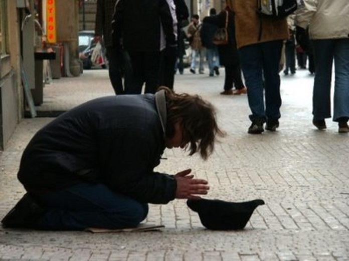 Ελεήστε τον φτωχό... Ελεήστε τον φτωχό...