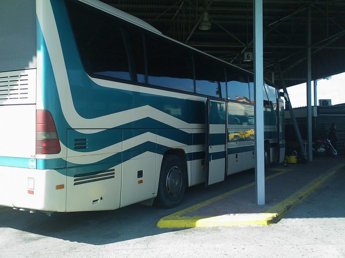 Με τα μέσα μαζικής μεταφοράς οι εκτιμητές του ΕΛΓΑ στα χωράφια Με τα μέσα μαζικής μεταφοράς οι εκτιμητές του ΕΛΓΑ στα χωράφια