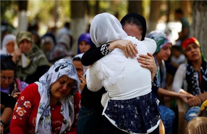Τουρκία: 50 νεκροί από επίθεση σε γαμήλια τελετή Τουρκία: 50 νεκροί από επίθεση σε γαμήλια τελετή