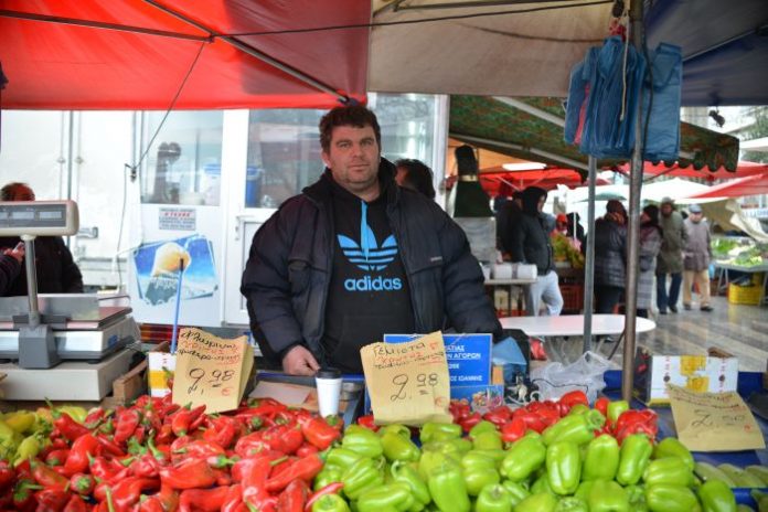 Στα χέρια των φορέων το νέο νομοσχέδιο για τις λαϊκές και το υπαίθριο εμπόριο Στα χέρια των φορέων το νέο νομοσχέδιο για τις λαϊκές και το υπαίθριο εμπόριο