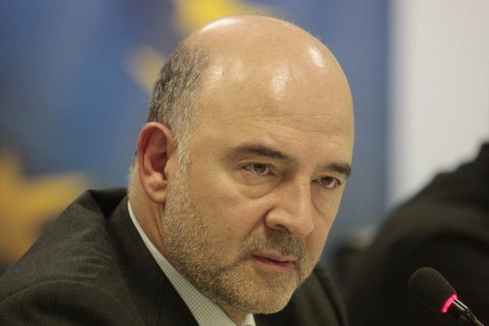 Μοσκοβισί: Εφικτή η ελάφρυνση του χρέους μέχρι το τέλος του έτους Μοσκοβισί: Εφικτή η ελάφρυνση του χρέους μέχρι το τέλος του έτους