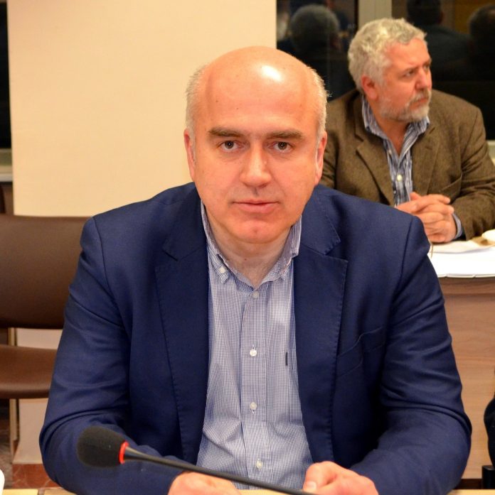 Ο Χρήστος Μέτιος νέος περιφερειάρχης ΑΜ-Θ Ο Χρήστος Μέτιος νέος περιφερειάρχης ΑΜ-Θ