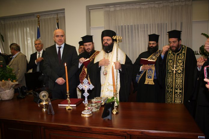 Ανέλαβε καθήκοντα ο νέος περιφερειάρχης ΑΜ-Θ Χ. Μέτιος Ανέλαβε καθήκοντα ο νέος περιφερειάρχης ΑΜ-Θ Χ. Μέτιος