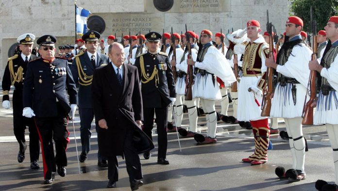 «Έφυγε» ο πρώην Πρόεδρος της Δημοκρατίας Κ. Στεφανόπουλος «Έφυγε» ο πρώην Πρόεδρος της Δημοκρατίας Κ. Στεφανόπουλος