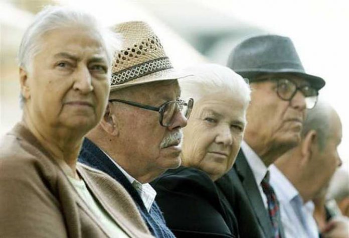 Το 2017 θα δοθούν άλλες 102.000 συντάξεις ΙΚΑ, ύψους 859 εκ. ευρώ Το 2017 θα δοθούν άλλες 102.000 συντάξεις ΙΚΑ, ύψους 859 εκ. ευρώ