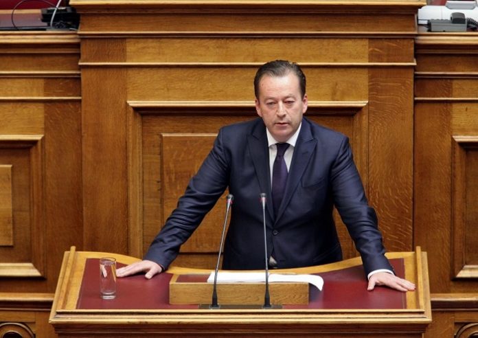 Διαξιφισμοί για το αγροτικό – Στα συν η απομείωση του χρέους Διαξιφισμοί για το αγροτικό – Στα συν η απομείωση του χρέους