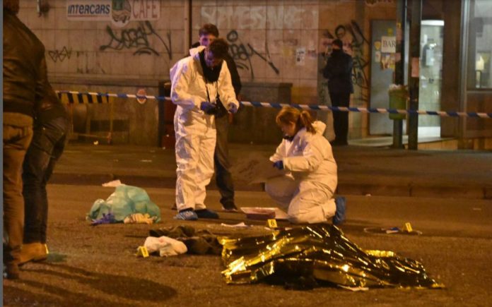 Νεκρός στο Μιλάνο ο ύποπτος για την επίθεση στο Βερολίνο Νεκρός στο Μιλάνο ο ύποπτος για την επίθεση στο Βερολίνο