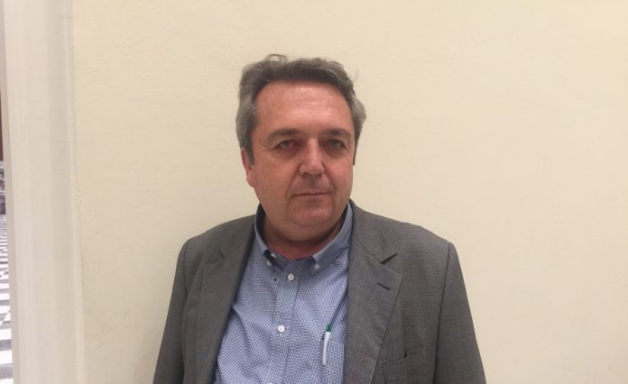 Αποστόλου και αγρότες συμφωνούν: Οι συνεταιρισμοί σε πρώτο πλάνο Αποστόλου και αγρότες συμφωνούν: Οι συνεταιρισμοί σε πρώτο πλάνο