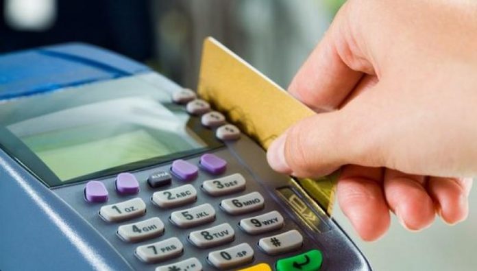Λογαριασμοί ΔΕΚΟ και «καλάθι της νοικοκυράς» στις δαπάνες για το αφορολόγητο Λογαριασμοί ΔΕΚΟ και «καλάθι της νοικοκυράς» στις δαπάνες για το αφορολόγητο