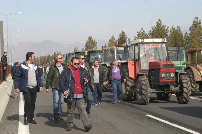 Σήμερα Σάββατο το απόγευμα αντιπροσωπεία του μπλόκου (οι κ.κ. Β. Μπούτας, Κ. Τζέλας, Ρ. Μαρούδας) θα βρεθεί στα Μάλγαρα Θεςνίκης, Σήμερα Σάββατο το απόγευμα αντιπροσωπεία του μπλόκου (οι κ.κ. Β. Μπούτας, Κ. Τζέλας, Ρ. Μαρούδας) θα βρεθεί στα Μάλγαρα Θες\νίκης,