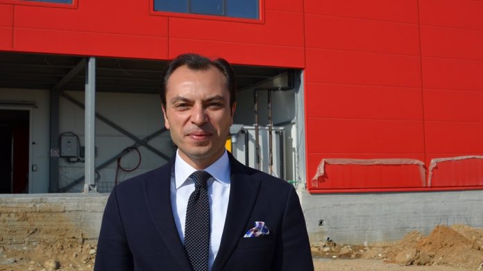 Πλώρη για Ασία βάζει το κεράσι του Γιακά Ροδόπης Πλώρη για Ασία βάζει το κεράσι του Γιακά Ροδόπης