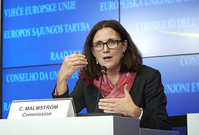 Στις ΗΠΑ η Malmström για την αναθέρμανση της TTIP Στις ΗΠΑ η Malmström για την αναθέρμανση της TTIP