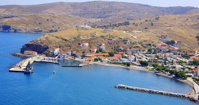 Σε κατάσταση έκτακτης ανάγκης ο Άγιος Ευστράτιος εξαιτίας των ακριδών Σε κατάσταση έκτακτης ανάγκης ο Άγιος Ευστράτιος εξαιτίας των ακριδών