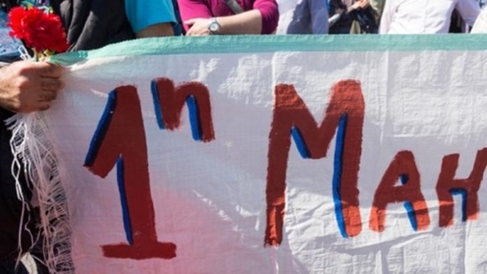 Πώς τιμήθηκε η εργατική πρωτομαγιά στις πόλεις της περιφέρειας και στην Αθήνα Πώς τιμήθηκε η εργατική πρωτομαγιά στις πόλεις της περιφέρειας και στην Αθήνα