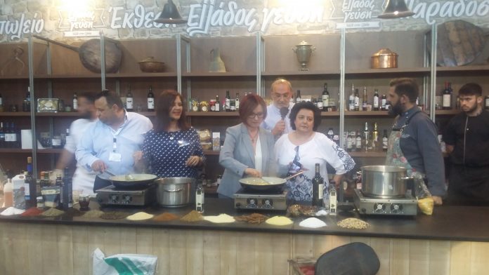 Με Πελοποννησιακό χρώμα η 2η έκθεση «Ελλάδος Γεύση» Με Πελοποννησιακό χρώμα η 2η έκθεση «Ελλάδος Γεύση»