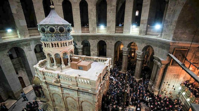 epivevaiothiikotita panagiou tafou ereynites emp Επιβεβαιώθηκε η αυθεντικότητα του Πανάγιου Τάφου από ερευνητές του ΕΜΠ