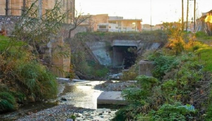 paremvasi eisaggelea katharismo rematos dendropotamou Παρέμβαση εισαγγελέα για τον καθαρισμό του ρέματος Δενδροποτάμου