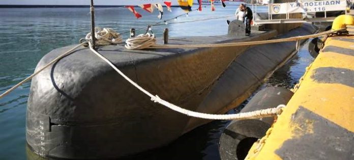 aytoi einai 14 mathites klirothikan katadysi ypovrixio polemikou naytikou Αυτοί είναι οι 14 μαθητές που κληρώθηκαν για κατάδυση με υποβρύχιο του Πολεμικού Ναυτικού Πηγή: Αυτοί είναι οι 14 μαθητές που κληρώθηκαν για κατάδυση με υποβρύχιο του Πολεμικού Ναυτικού