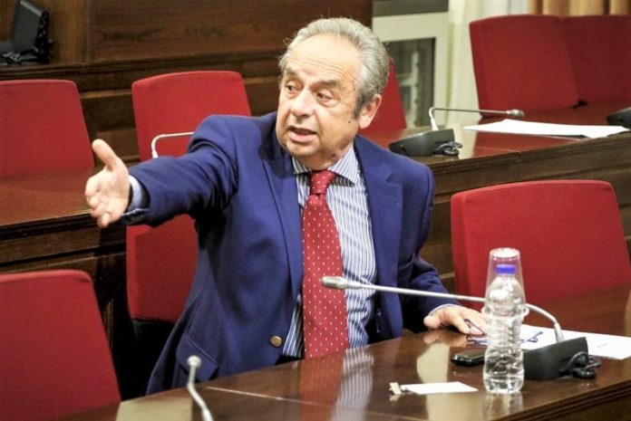 Τα bonus 1.000 ευρώ δόθηκαν νόμιμα σε μια εποχή που ήταν παχιών αγελάδων