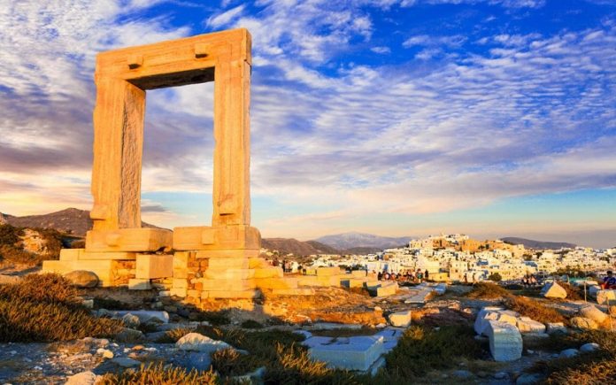 psifo empistosynis naxo patmo dinei cnn travel Ψήφο εμπιστοσύνης στη Νάξο και την Πάτμο δίνει το CNN Travel
