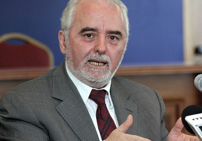 Γ. Κουτρουμάνης: «Μειώσαμε τη φαρμακευτική δαπάνη, υπάρχουν ακόμη σκάνδαλα» Γ. Κουτρουμάνης: «Μειώσαμε τη φαρμακευτική δαπάνη, υπάρχουν ακόμη σκάνδαλα»