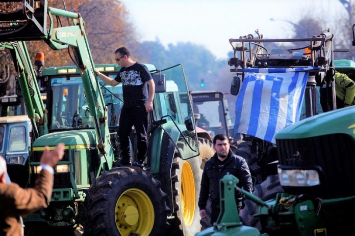 Τρακτέρ κατέκλυσαν το κέντρο της Θεσσαλονίκης (Βίντεο)