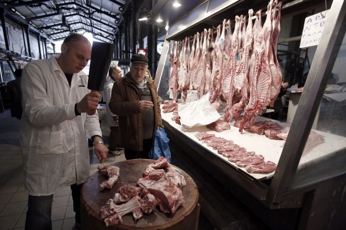 Φρέναραν οι εισαγωγές, τσίμπησε η τιμή του αρνιού Φρέναραν οι εισαγωγές, τσίμπησε η τιμή του αρνιού