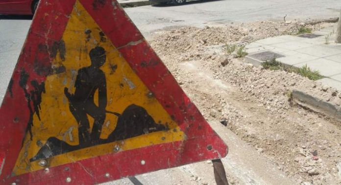 Πρέβεζα: Διακοπή κυκλοφορίας σε τμήμα της οδού Αρχαγγέλου–Γλυκής λόγω κατολισθήσεων Πρέβεζα: Διακοπή κυκλοφορίας σε τμήμα της οδού Αρχαγγέλου–Γλυκής λόγω κατολισθήσεων
