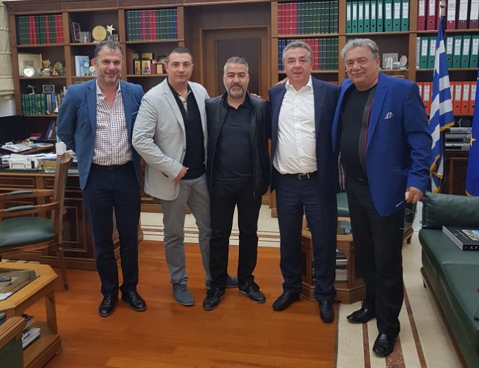 Εμπορική συμφωνία εξαγωγής 1 εκ. λίτρων ΠΟΠ Κρητικού ελαιολάδου στον Καναδά Εμπορική συμφωνία εξαγωγής 1 εκ. λίτρων ΠΟΠ Κρητικού ελαιολάδου στον Καναδά