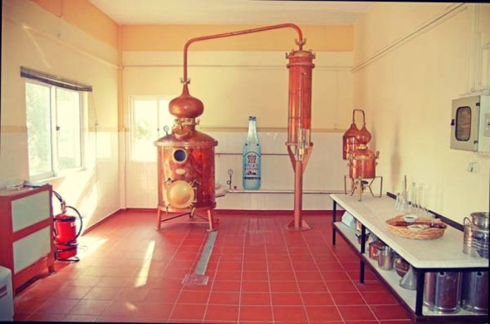 karonis_mouseio-tsipouro-nafplio
