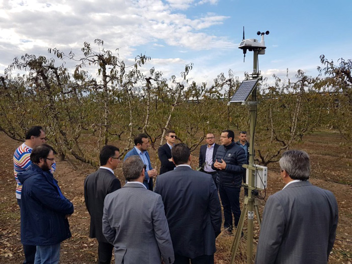 In-situ visit of the Greek Minister of Digital Policy, Telecommunications and Media at the DataBio’s smart farming pilot site with peaches (collaboration with agricultural cooperative Venus Growers) smart-farming-peaches-greece