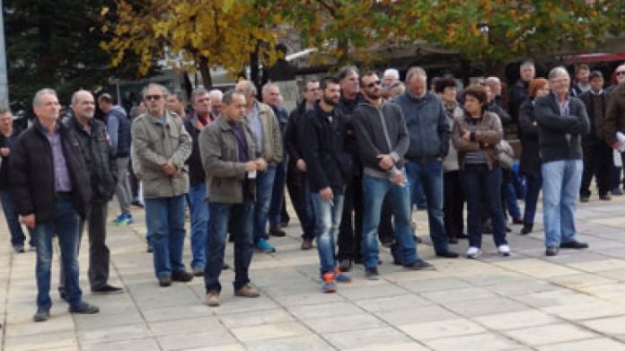 συνάντηση αγροτών με τον Αποστόλου