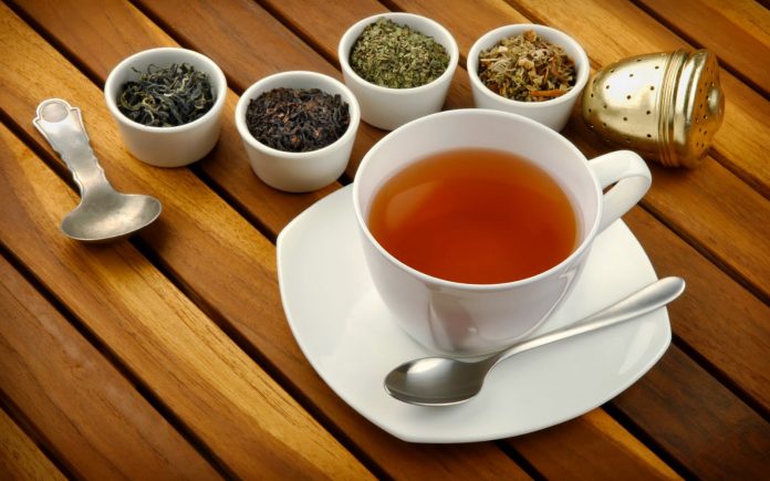 Το μάυρο τσάι διατηρεί τα οστά υγιή