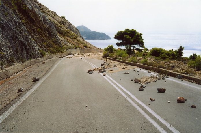 Ισχυρή σεισμική δόνηση 6,1R δυτικά της Λευκάδας Ισχυρή σεισμική δόνηση 6,1R δυτικά της Λευκάδας