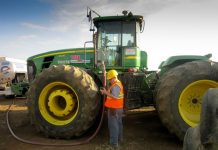 Ψηφίστηκε νομοσχέδιο για προαπαιτούμενα, κατάργηση του αγροτικού diesel