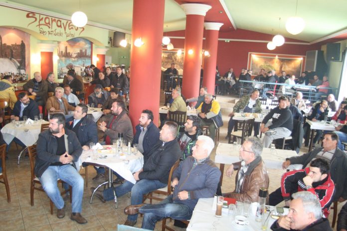 Αγρότες θα αποκλείσουν συμβολικά τον κόμβο Πλατυκάμπου την ερχόμενη Παρασκευή 18/12 Αγρότες θα αποκλείσουν συμβολικά τον κόμβο Πλατυκάμπου την ερχόμενη Παρασκευή 18/12