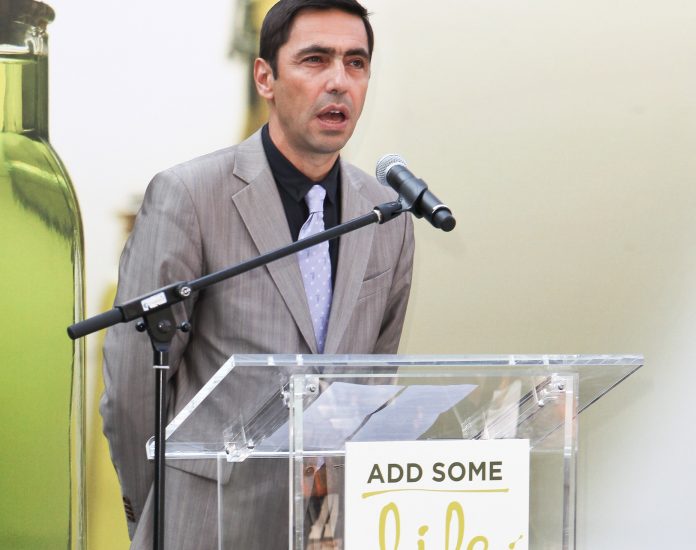 Ζαν Λουί Μπαρζόλ: Ελληνικό χύµα ελαιόλαδο µε... ξένη ετικέτα Ζαν Λουί Μπαρζόλ: Ελληνικό χύµα ελαιόλαδο µε... ξένη ετικέτα